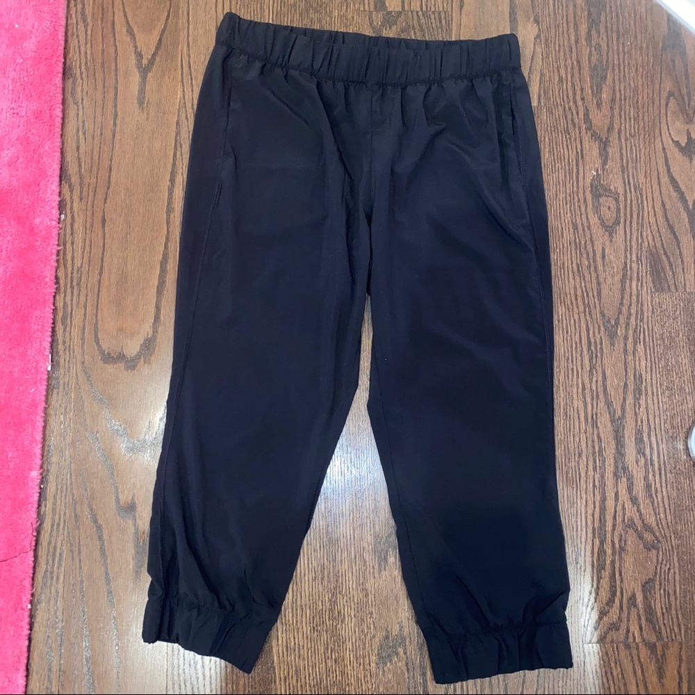 Zella Cropped Joggers. Size: Large. Black.